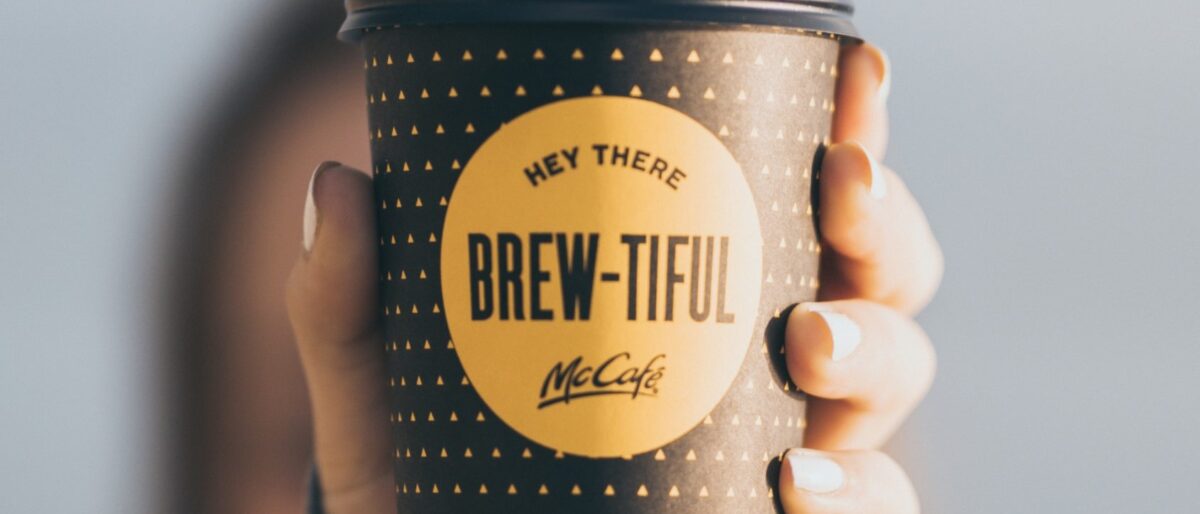 Star Bucks To Close Stores In China